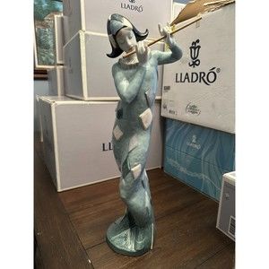 Lladro Figurine Collectible Retired Harlequin's Melody 08518
